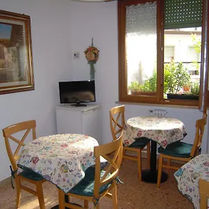  Bed & Breakfast Il Lorì Di Alessandra Italia